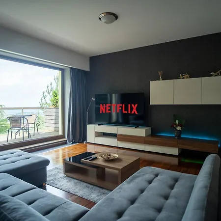 With A View Residence - Luxury Apartament - Panoramic View Over The City-3