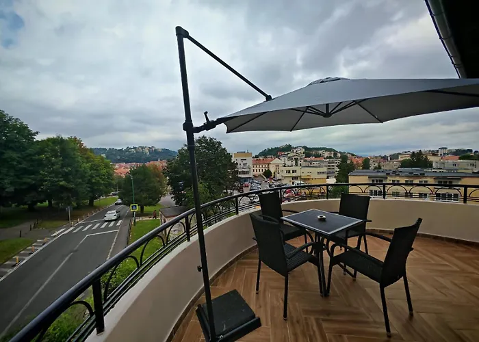 Old Town View & Balcony Apartments